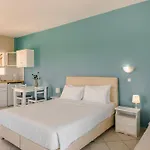 Nautilos Hotel *